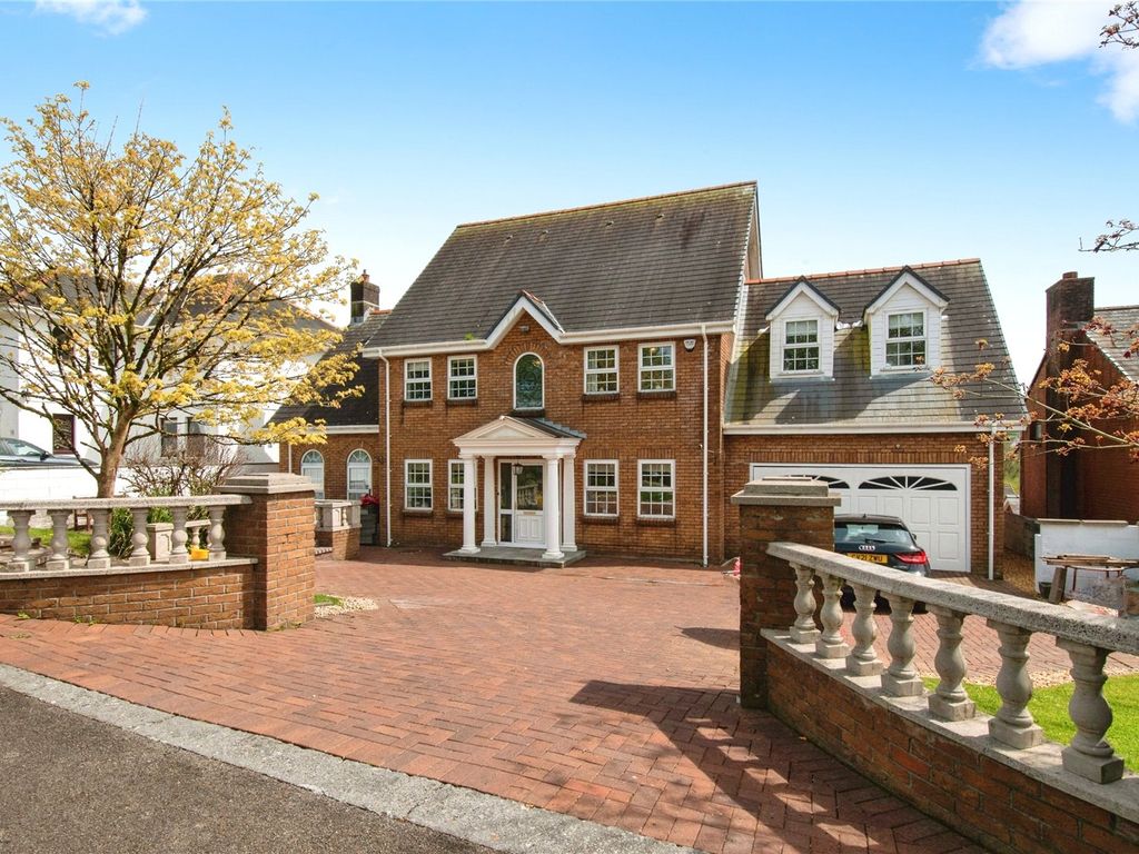 5 bed detached house for sale in Kings Road, Llandybie, Ammanford, Carmarthenshire SA18, £