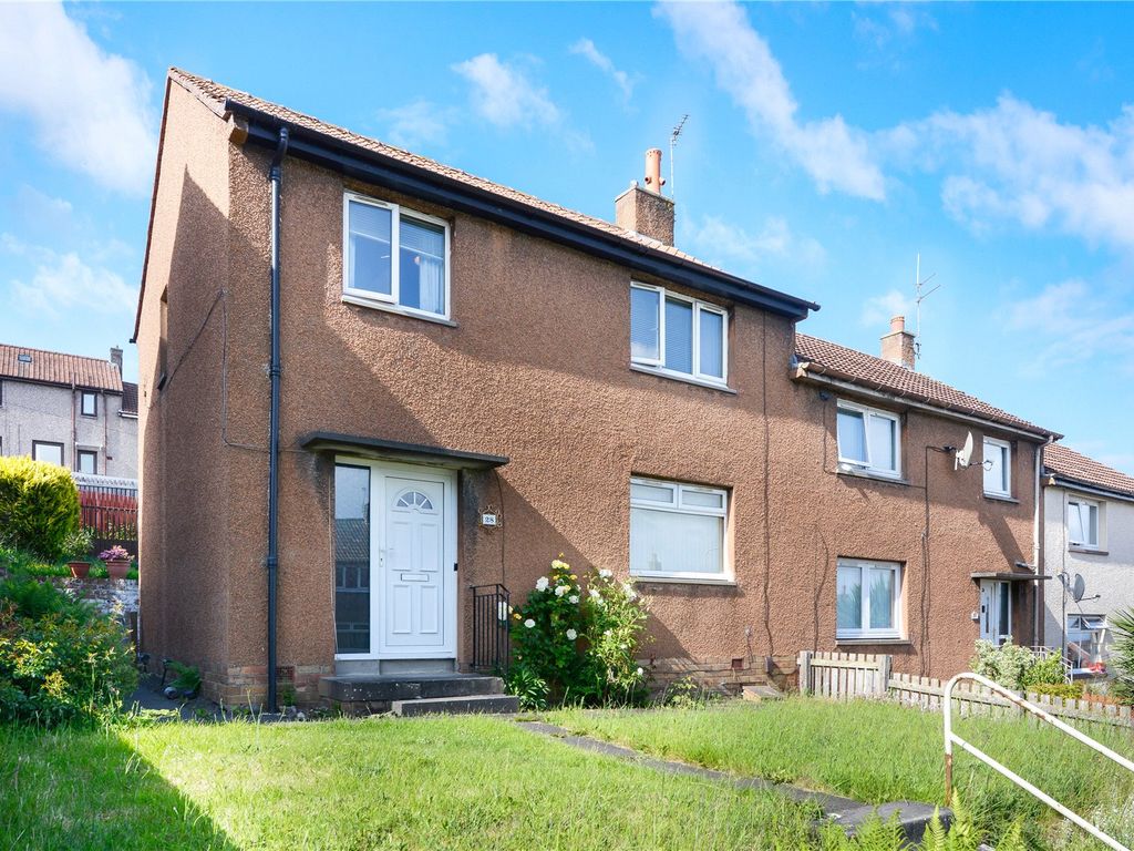 3 bed end terrace house for sale in Glamis Road, Kirkcaldy, Fife KY2, £