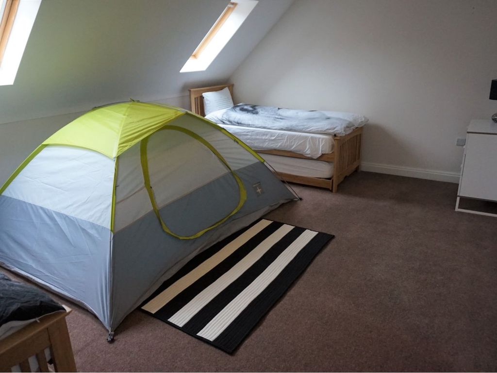 Moorings Worsley Manchester M28 camp beds in M28 Salford