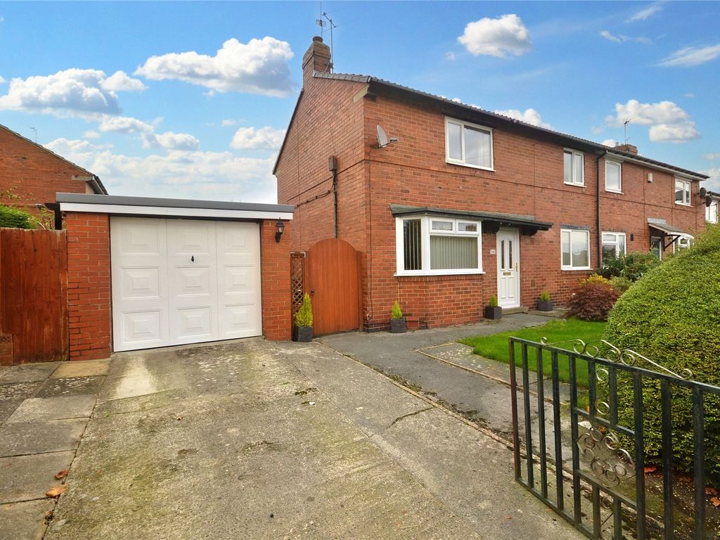 3 bed terraced house for sale in Middleton Park Grove, Leeds, West