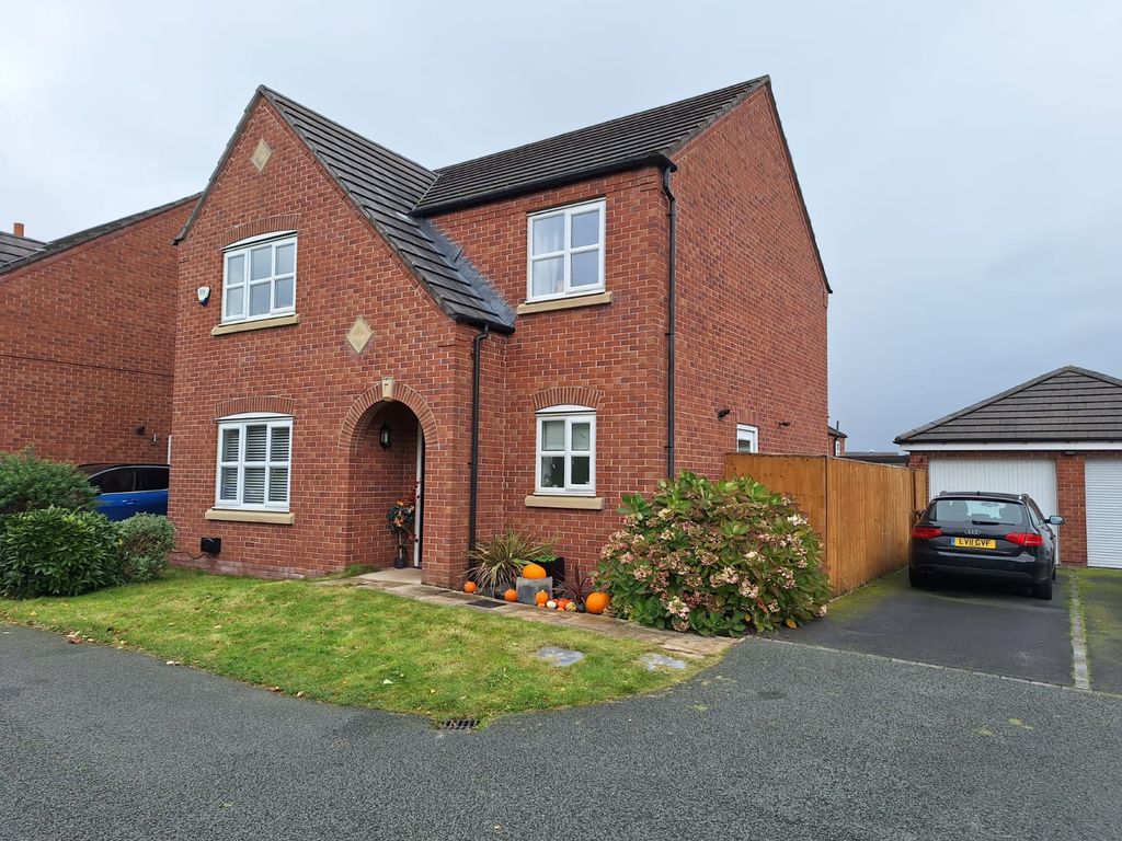 4 bed detached house for sale in Duchess Drive, Audenshaw, Manchester