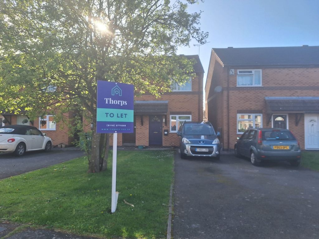 2 bed property to rent in The Vineries, Countesthorpe, Leicester