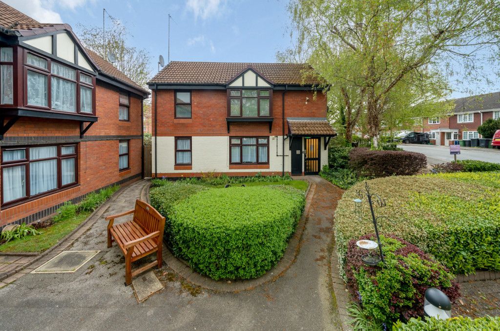 1 bed flat for sale in Prospect Place, Epsom, Surrey KT17 Zoopla