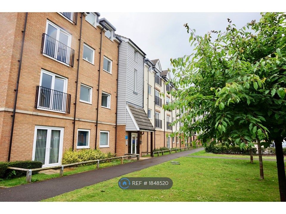 2 bed flat to rent in Graduate Court, Cosham PO6, £1,195 pcm Zoopla
