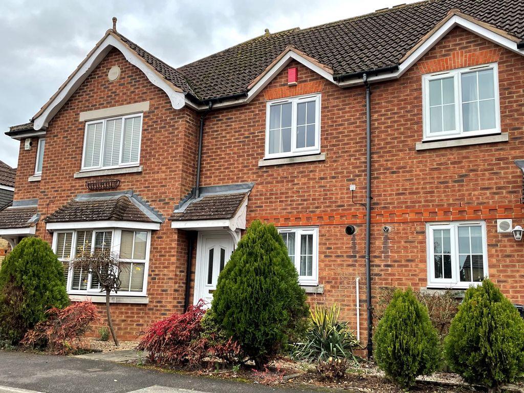 2 bed terraced house to rent in Egham, Surrey TW20 Zoopla