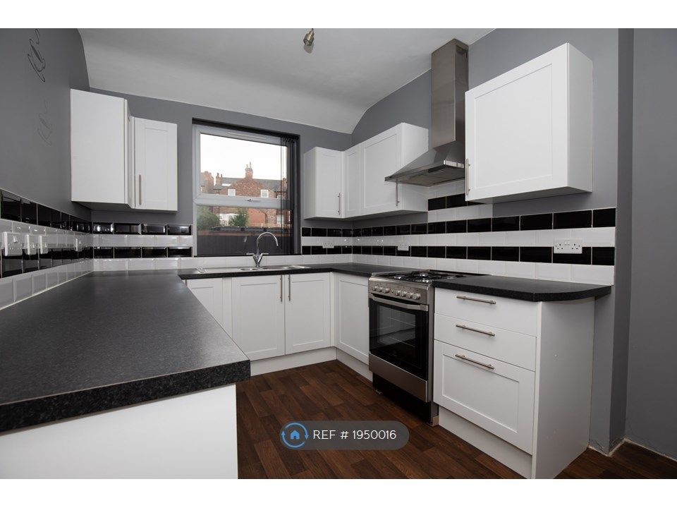 2 bed flat to rent in Sherwood, Nottingham NG5, £800 pcm Zoopla