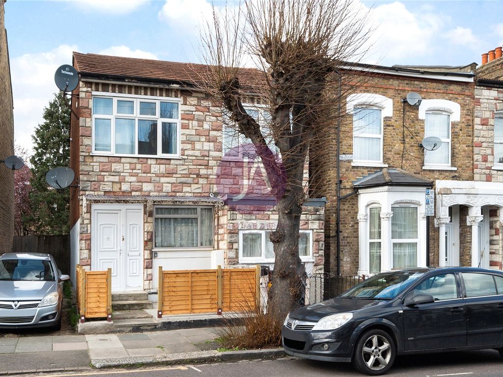 4 bed semidetached house for sale in The Avenue, London N17 Zoopla