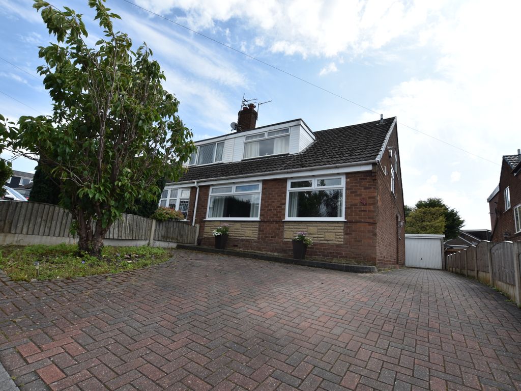 4 bed semidetached bungalow for sale in Lincoln Avenue, Little Lever