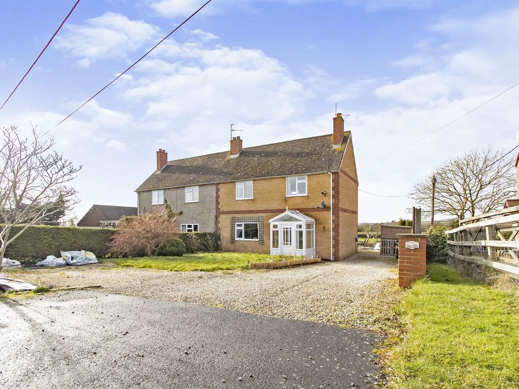 3 bed semidetached house for sale in Copse Corner, Stour Row