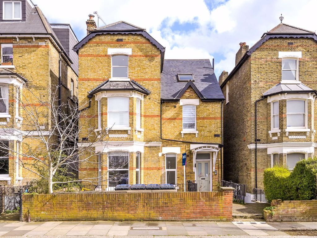 Studio for sale in Cumberland Park, London W3 Zoopla