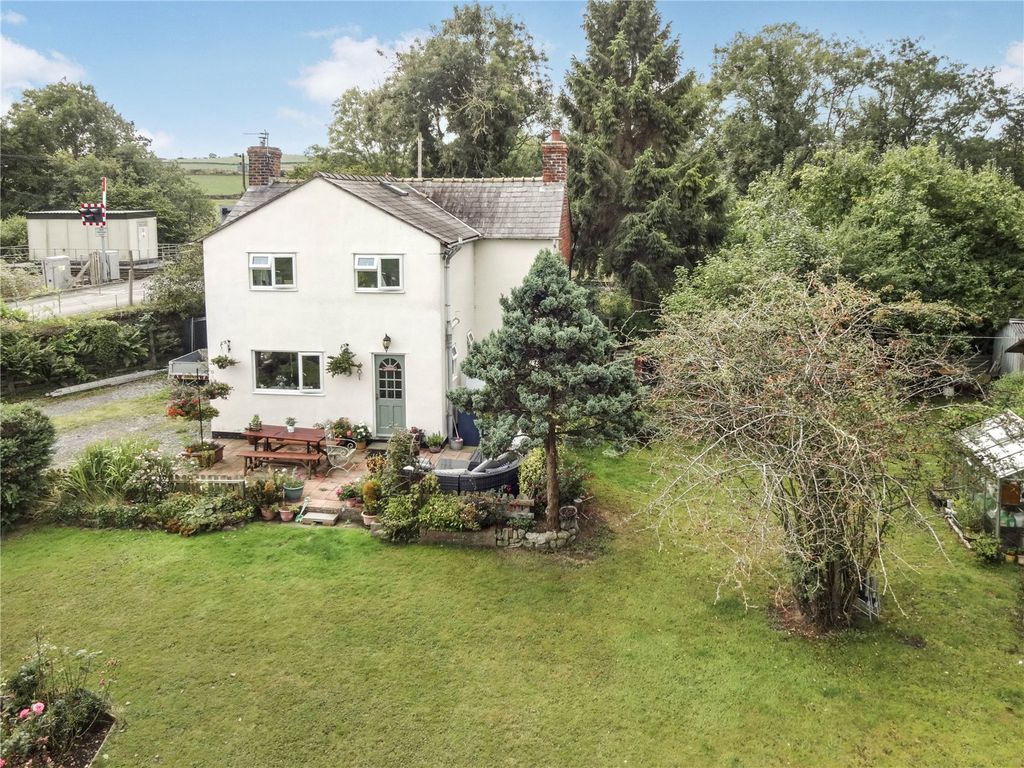 3 bed cottage for sale in Winnington Green, Middletown, Welshpool