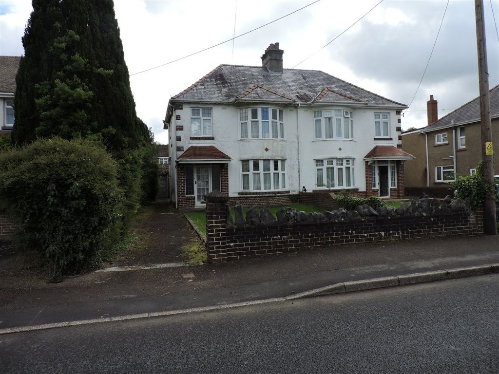 3 bed semidetached house for sale in Ammanford Road, Llandybie SA18