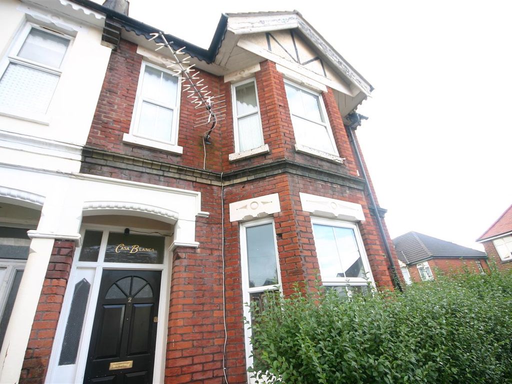 Studio to rent in Shakespeare Avenue, Southampton SO17, £695 pcm Zoopla