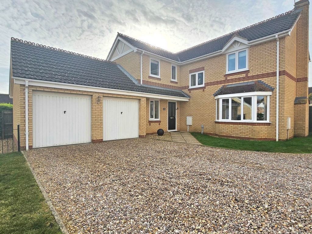 4 bed detached house for sale in Covel Road, Sleaford NG34, £330,000