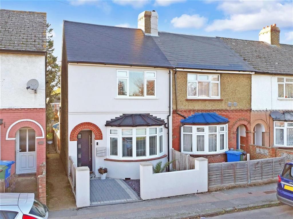 2 bed end terrace house for sale in West Lane, Sittingbourne, Kent ME10