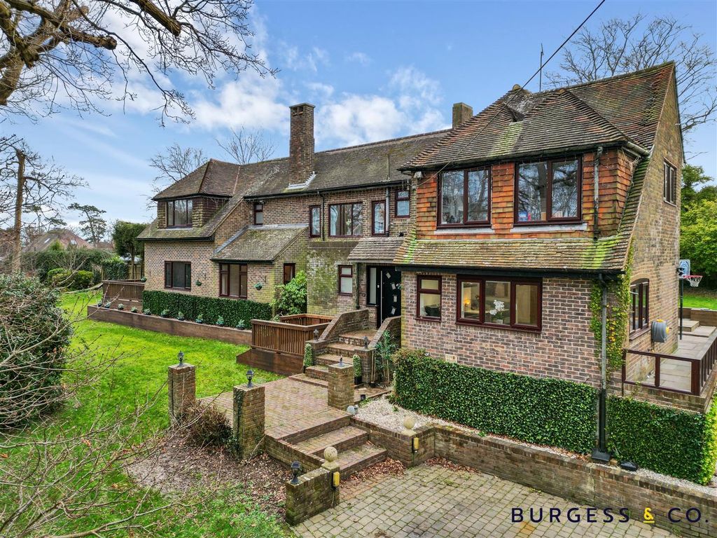 6 bed detached house for sale in Little Common Road, BexhillOnSea