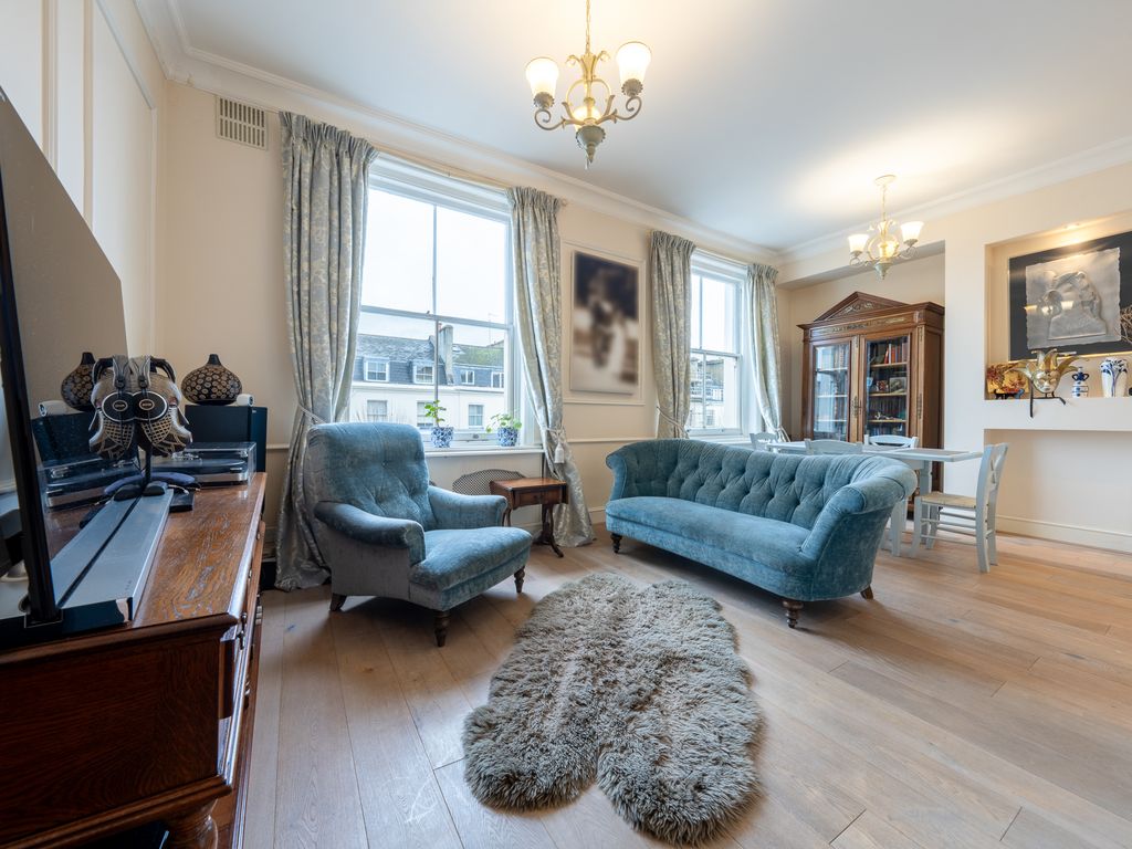 2 bed flat for sale in Warrington Crescent, Maida Vale, London W9, £