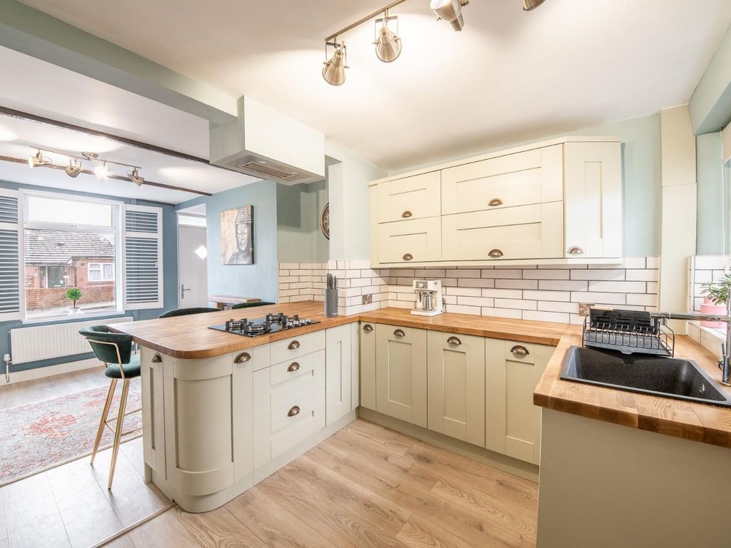 3 bed detached house for sale in St. Johns Road, Newbold, Chesterfield