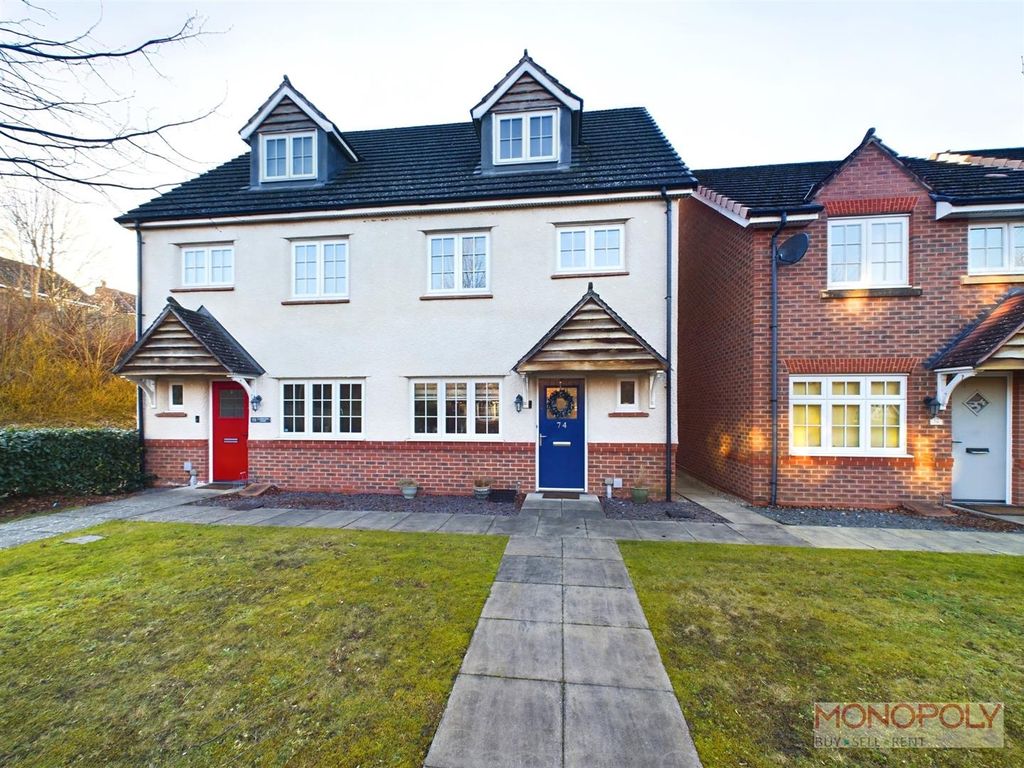 4 bed semidetached house for sale in Lambourne Court, Gwersyllt
