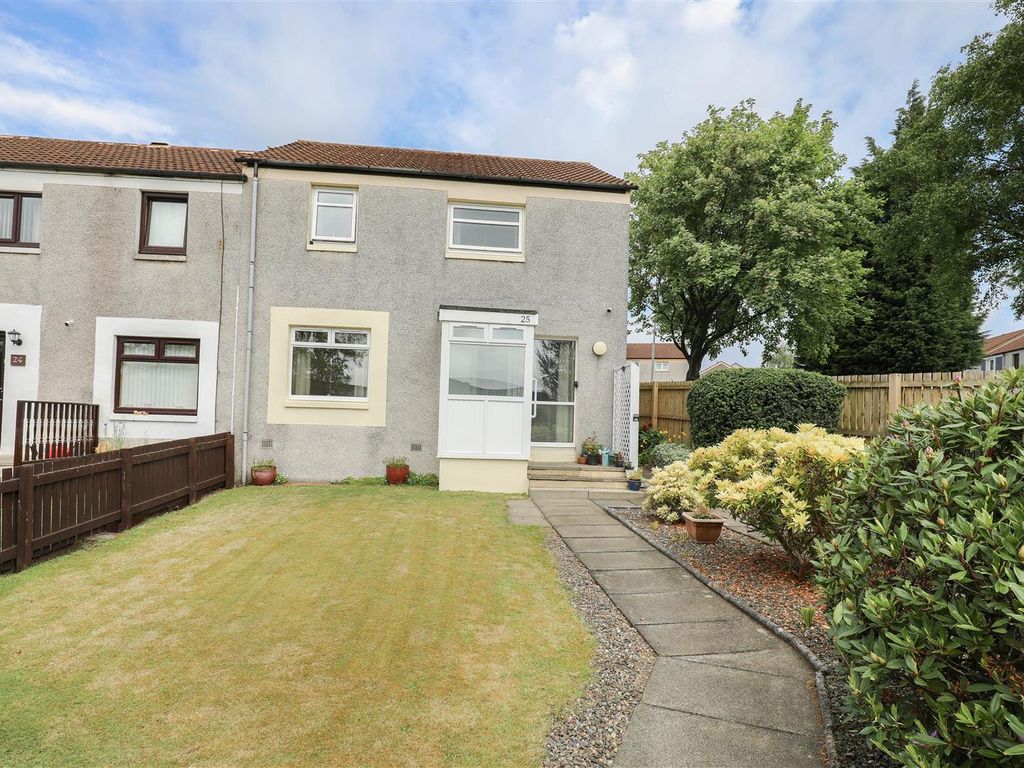 3 bed property for sale in Urquhart Green, Glenrothes KY7, £119,000
