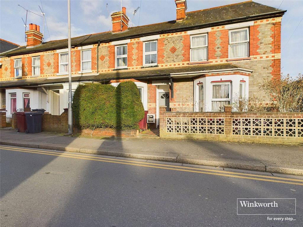 3 bed terraced house for sale in Beresford Road, Reading, Berkshire