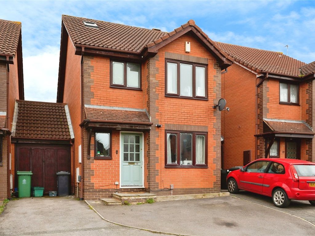 4 bed detached house for sale in Gardens, Abbeymead, Gloucester, Gloucestershire GL4, £