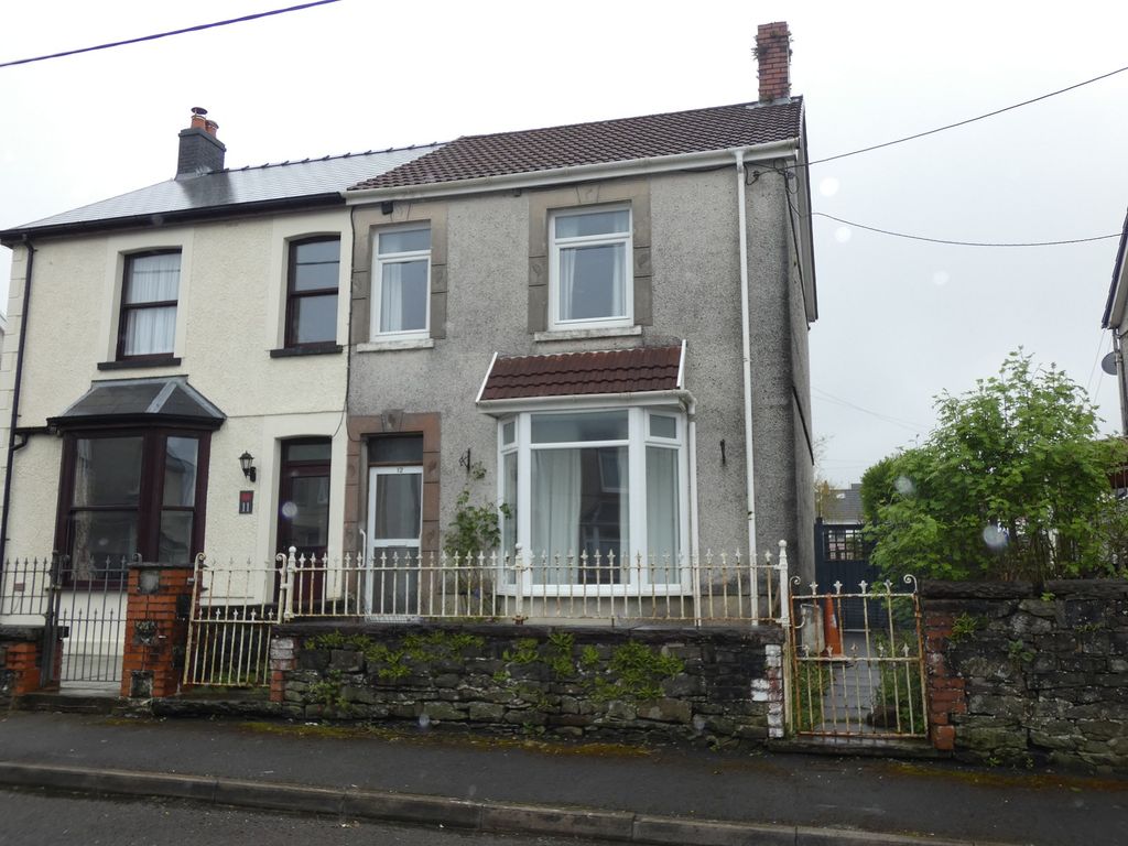 3 bed semidetached house for sale in Bryndulais Avenue, Seven Sisters