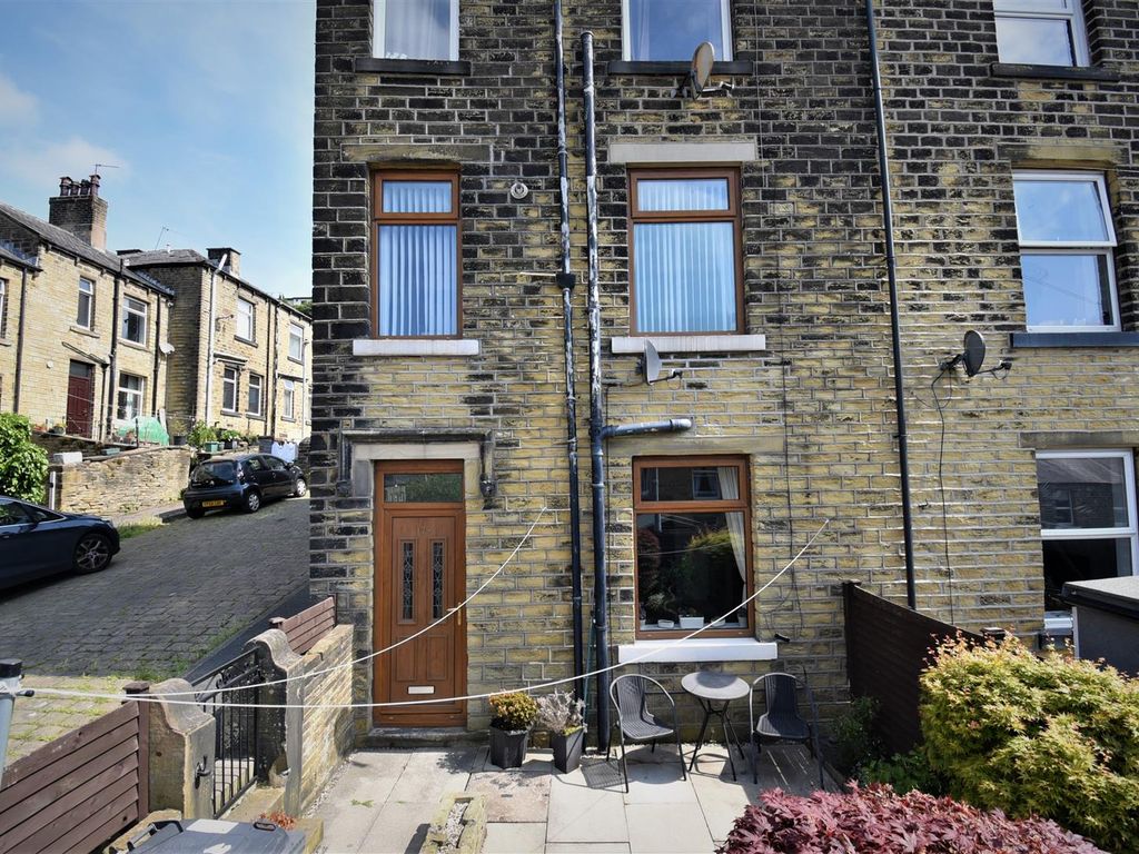 2 bed property for sale in Longwood Gate, Longwood, Huddersfield HD3