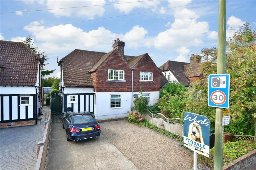 3 bed semidetached house for sale in Loose Road, Maidstone, Kent ME15