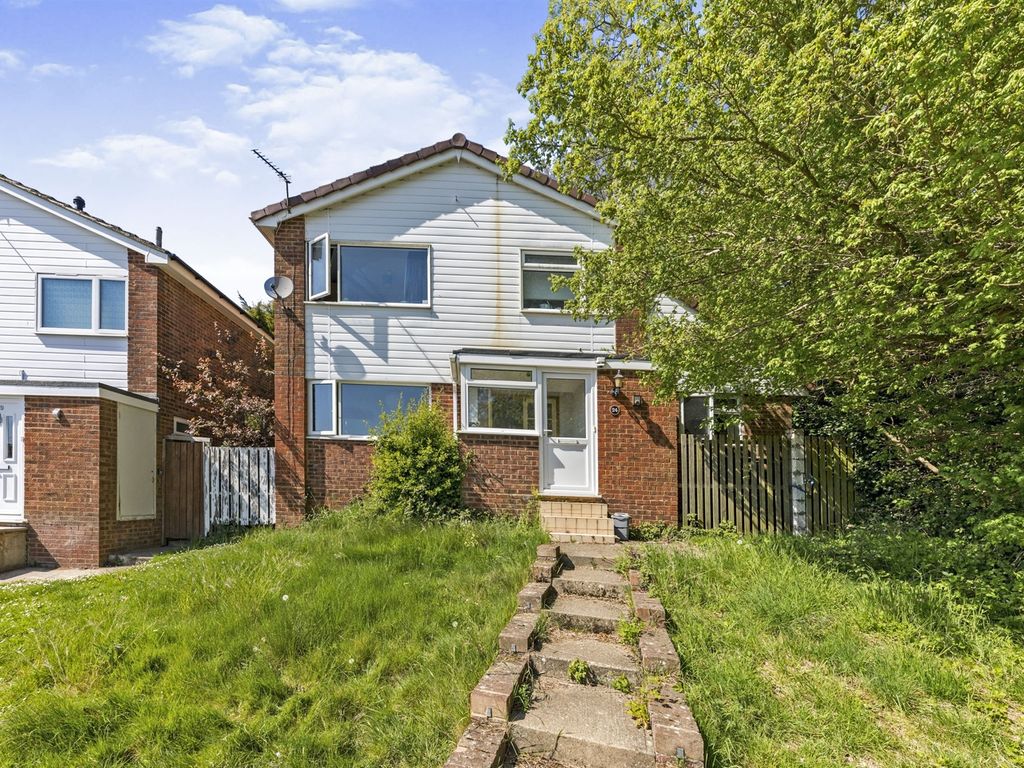 6 bed detached house for sale in Bicknor Close, Canterbury CT2 Zoopla