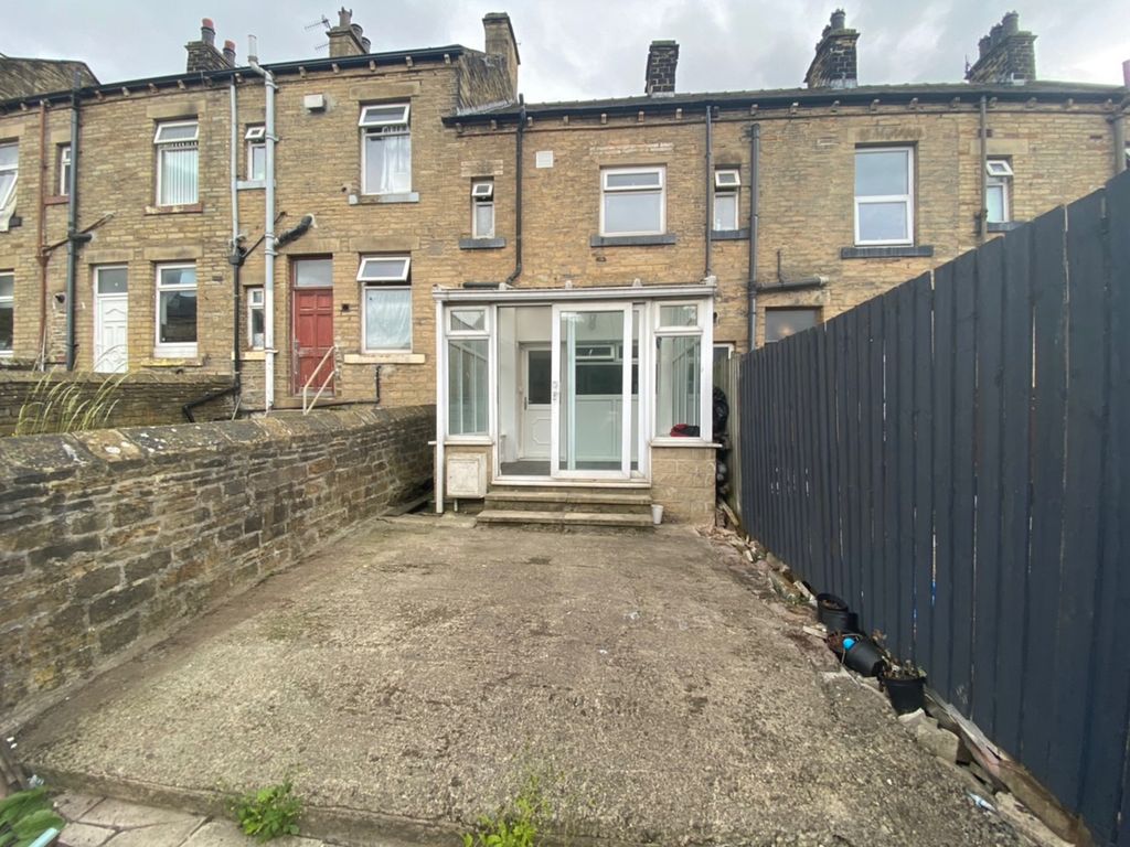 Barnard Road, Bradford BD4