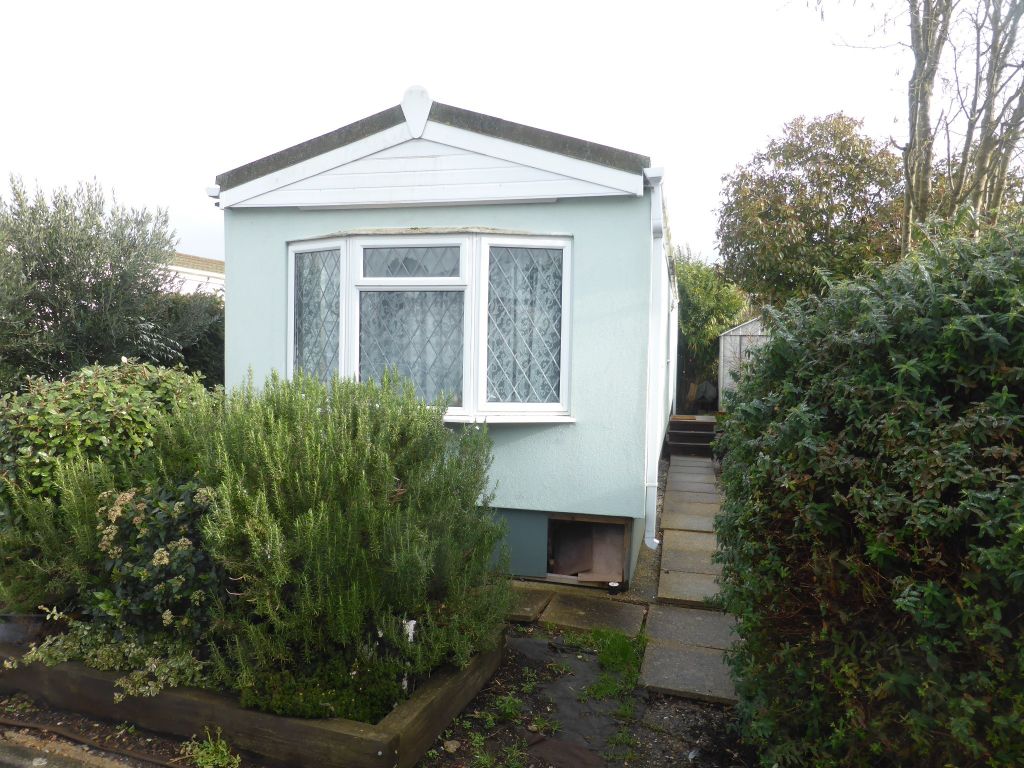 Wey Avenue, Penton Park, Chertsey KT16  