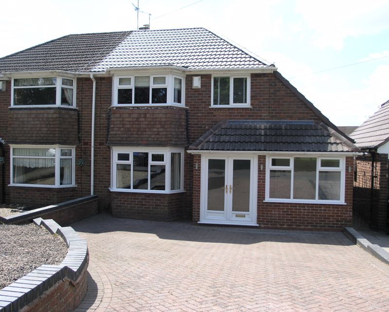 3 bed semidetached house to rent in Thornhill Road, Halesowen B63 Zoopla