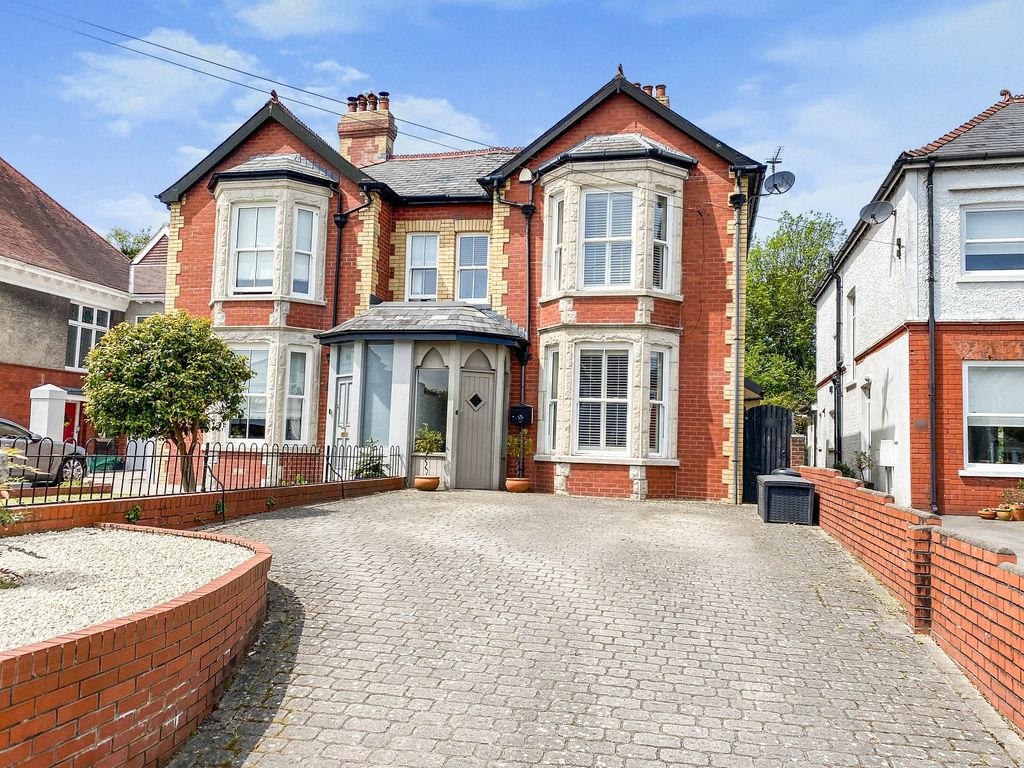 5 bed semidetached house for sale in Merthyr Mawr Road, Bridgend