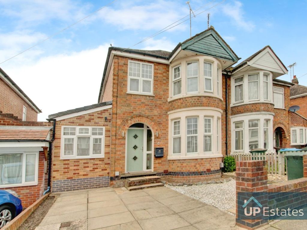 3 bed semidetached house for sale in Woodstock Road, Cheylesmore