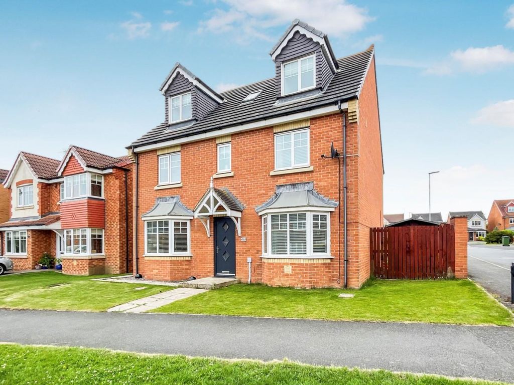 6 bed detached house for sale in Meadowsweet Road, Cuthbert, Hartlepool TS26, £285,000