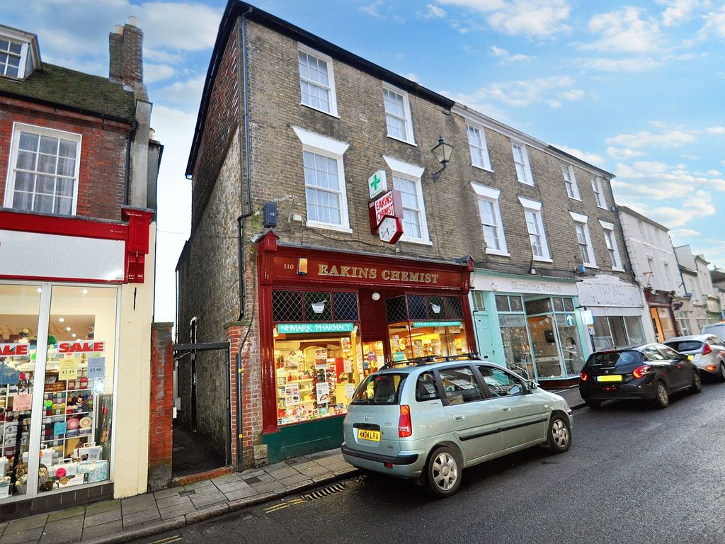 3 bed property to rent in High Street, Hythe CT21, £925 pcm Zoopla