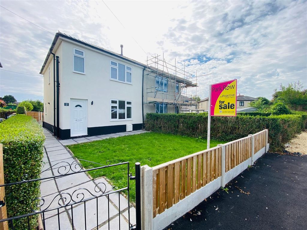 3 bed semidetached house for sale in Kellington Lane, Eggborough