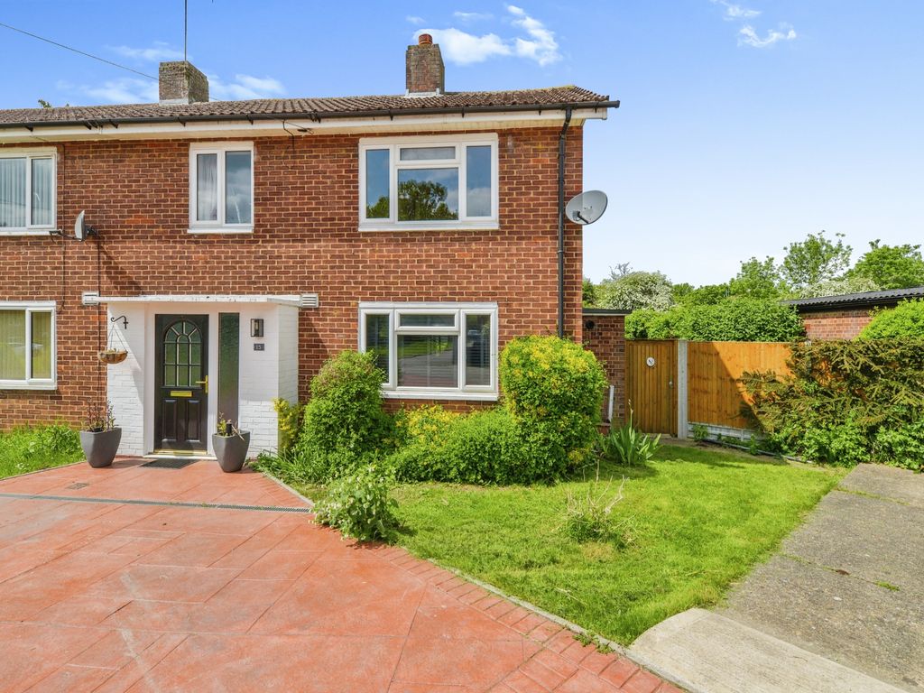 2 bed semidetached house for sale in Lowerfield, Welwyn Garden City