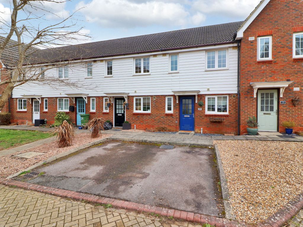 2 bed terraced house for sale in Paddock Close, Edenbridge TN8 Zoopla