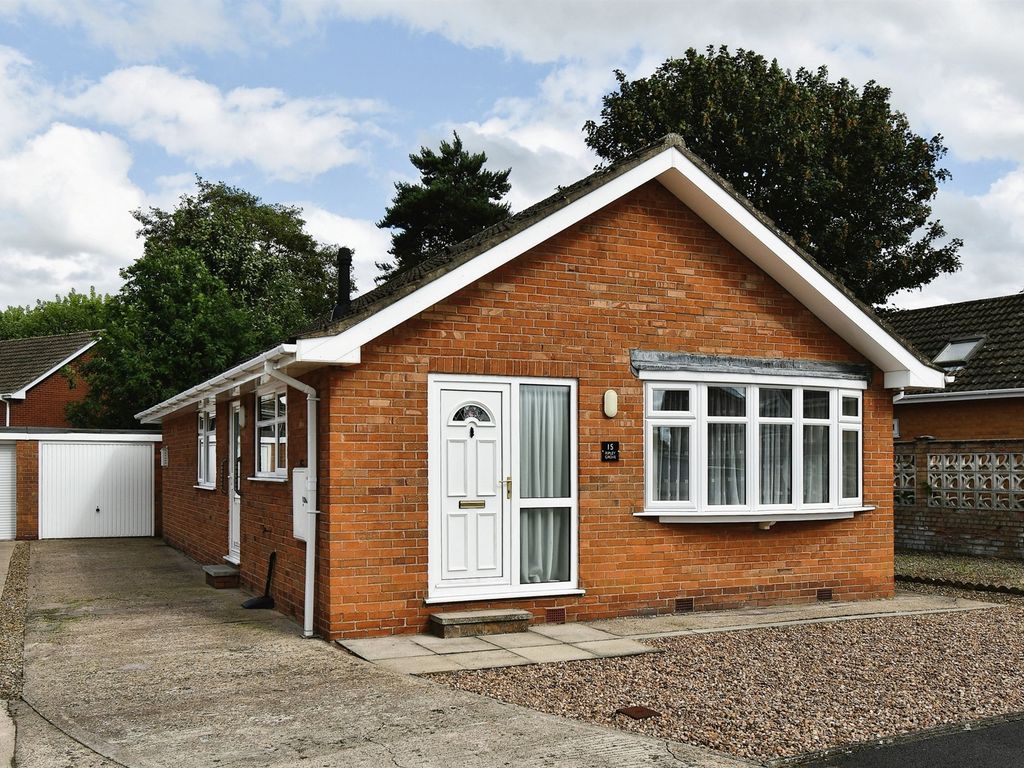 3 bed detached bungalow for sale in Ripley Grove, Wigginton, York YO32