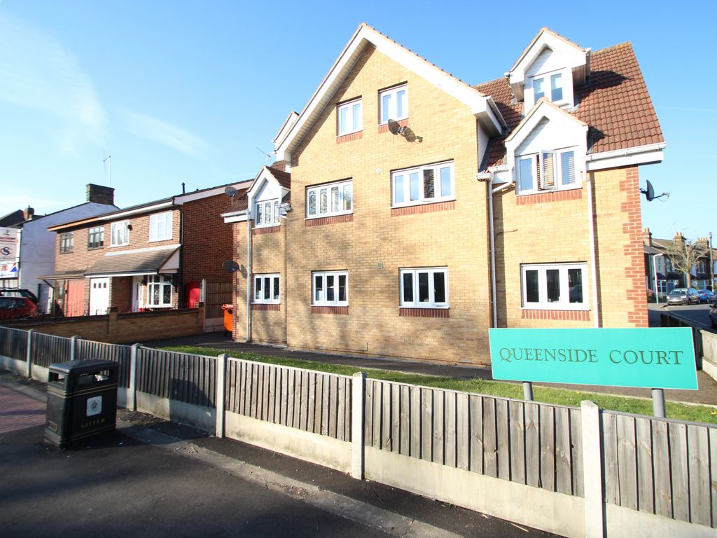 1 bed flat to rent in Mawney Road, Romford RM7, £1,200 pcm Zoopla