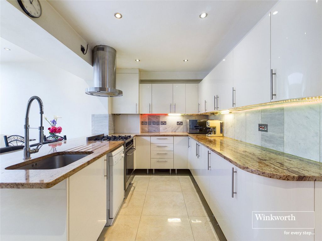 4 bed terraced house for sale in Goldsmith Avenue, Kingsbury, London