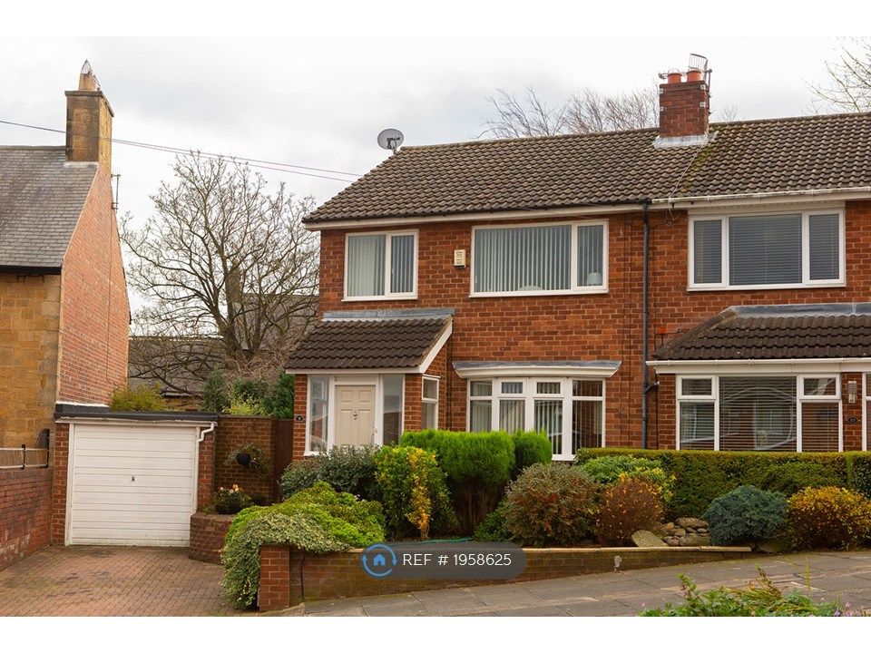 3 bed semidetached house to rent in Lawrence Court, BlaydonOnTyne