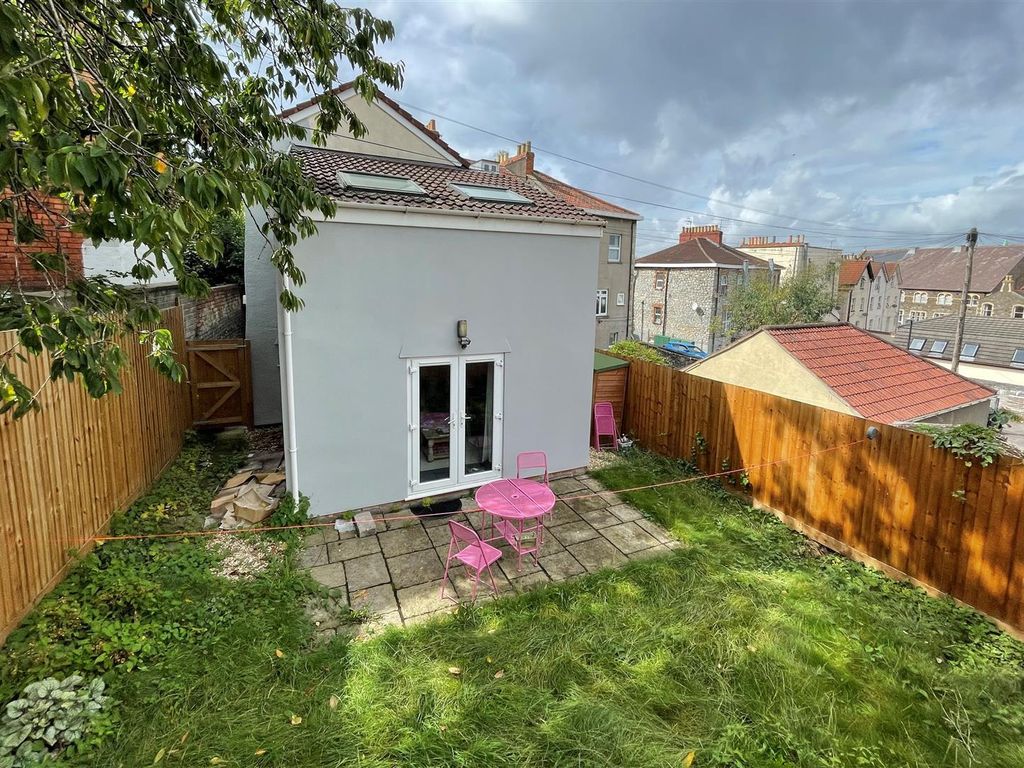 1 bed flat for sale in Wells Road, Knowle, Bristol BS4 Zoopla