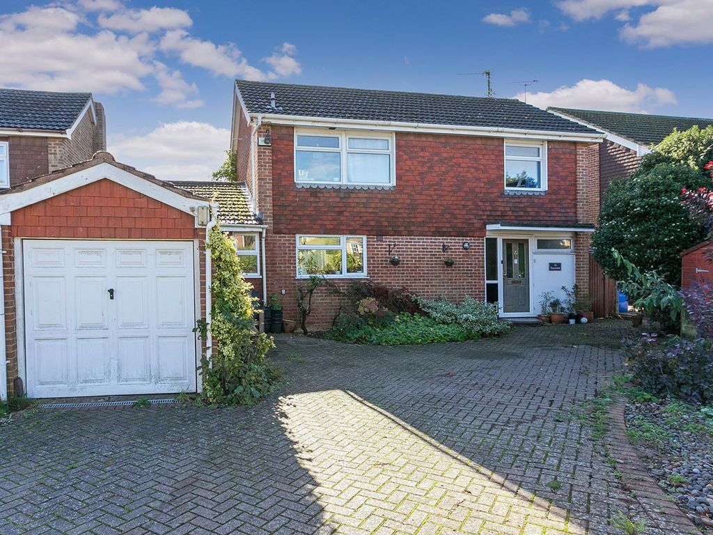 3 bed detached house for sale in Gwendale, Cranbrook Drive, Maidenhead