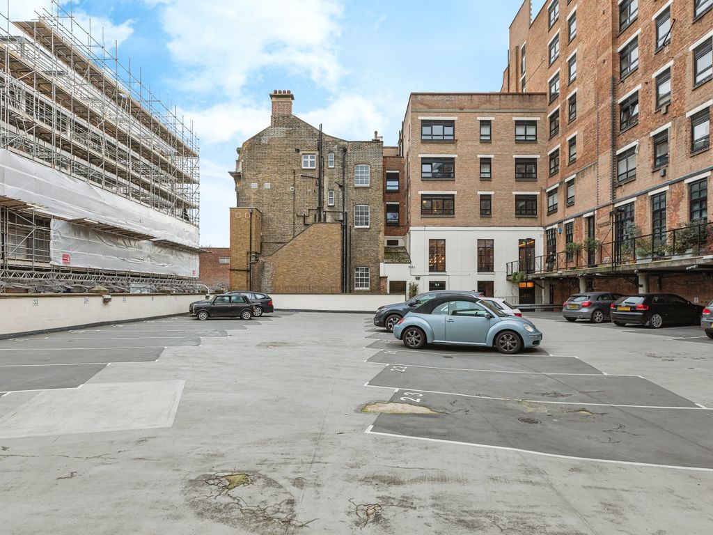 Studio to rent in Bethnal Green Road, London E2, £120 pcm Zoopla