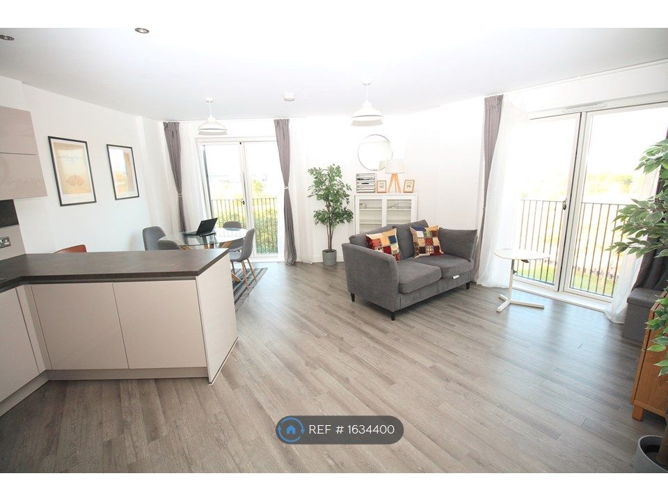 3 bed flat to rent in Abercrombie Road, London E20 Zoopla