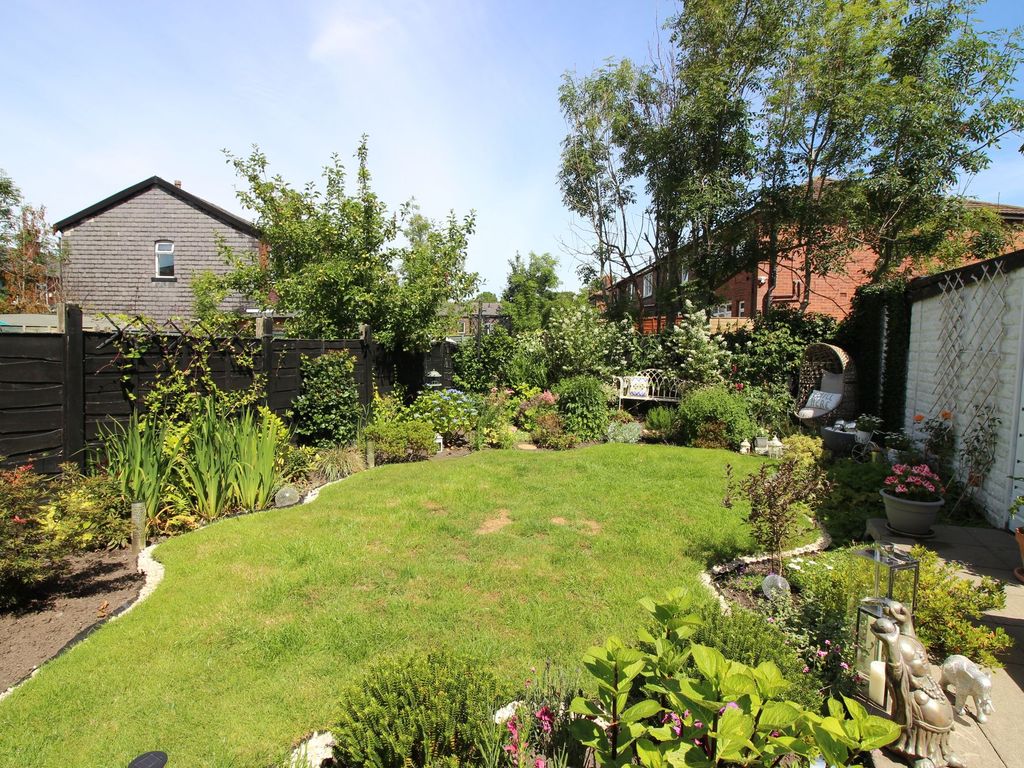 3 bed semidetached house for sale in Radcliffe New Road, Whitefield