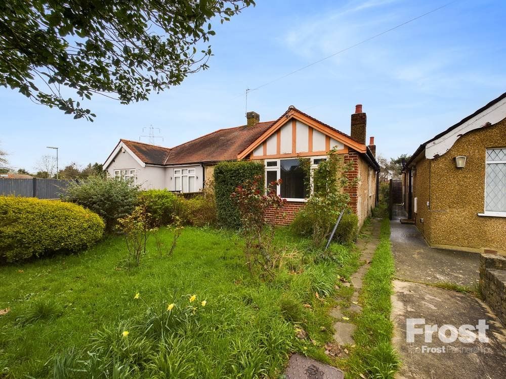 2 bed bungalow for sale in Kingston Road, Ashford, Surrey TW15 Zoopla